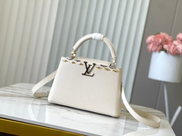 LV Capucines