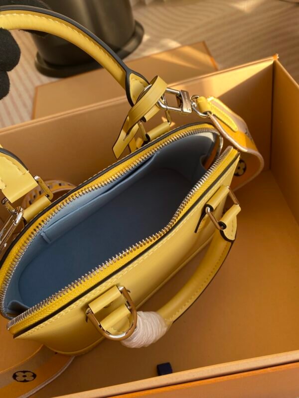 LOUIS VUITTON ALMA BB Bag M22213 - 图片 5