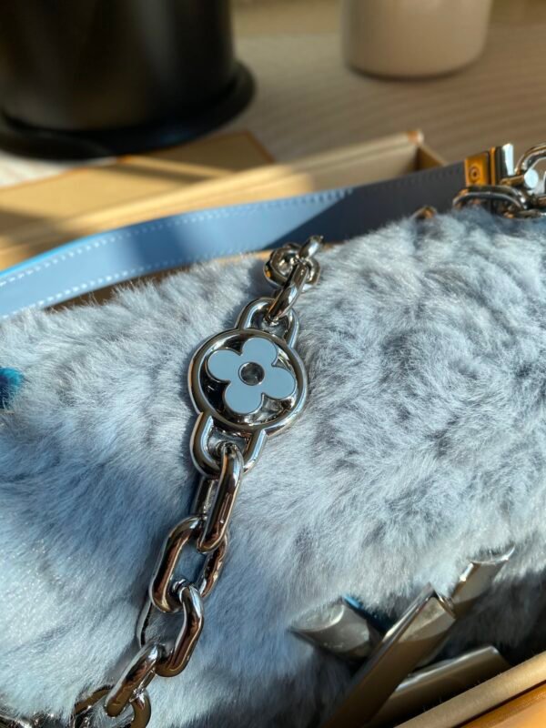 LOUIS VUITTON TWIST Bag M21040 Monogram - 图片 6