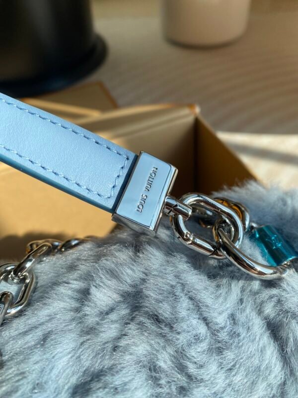 LOUIS VUITTON TWIST Bag M21040 Monogram - 图片 10